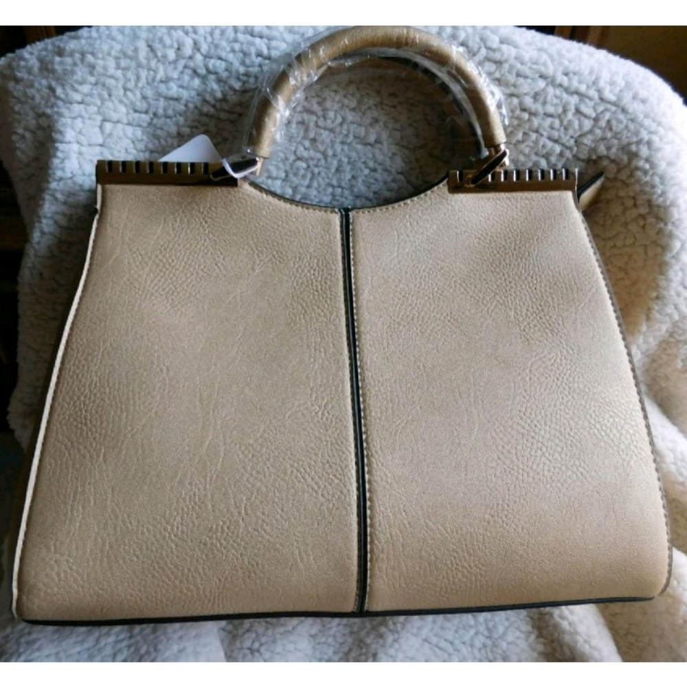 Handbag - Picture 2 of 2